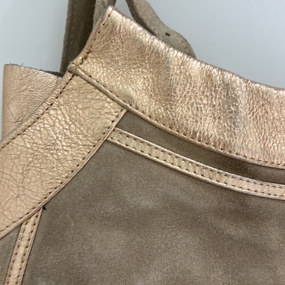 Vanessa Bruno vintage suede and rose gold bag - Picture 2 of 7